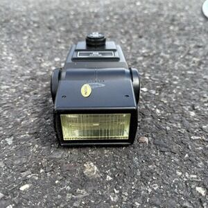 Vivitar 283 Auto Thyristor Shoe Mount Vintage Camera Flash - No Cord